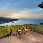 Hotel Larissa Hill 5*