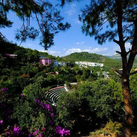 Ξενοδοχείο Larissa Hill