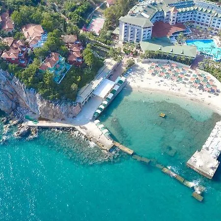 Larissa Hill Hotel