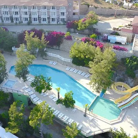 Larissa Hill 5* Konaklı